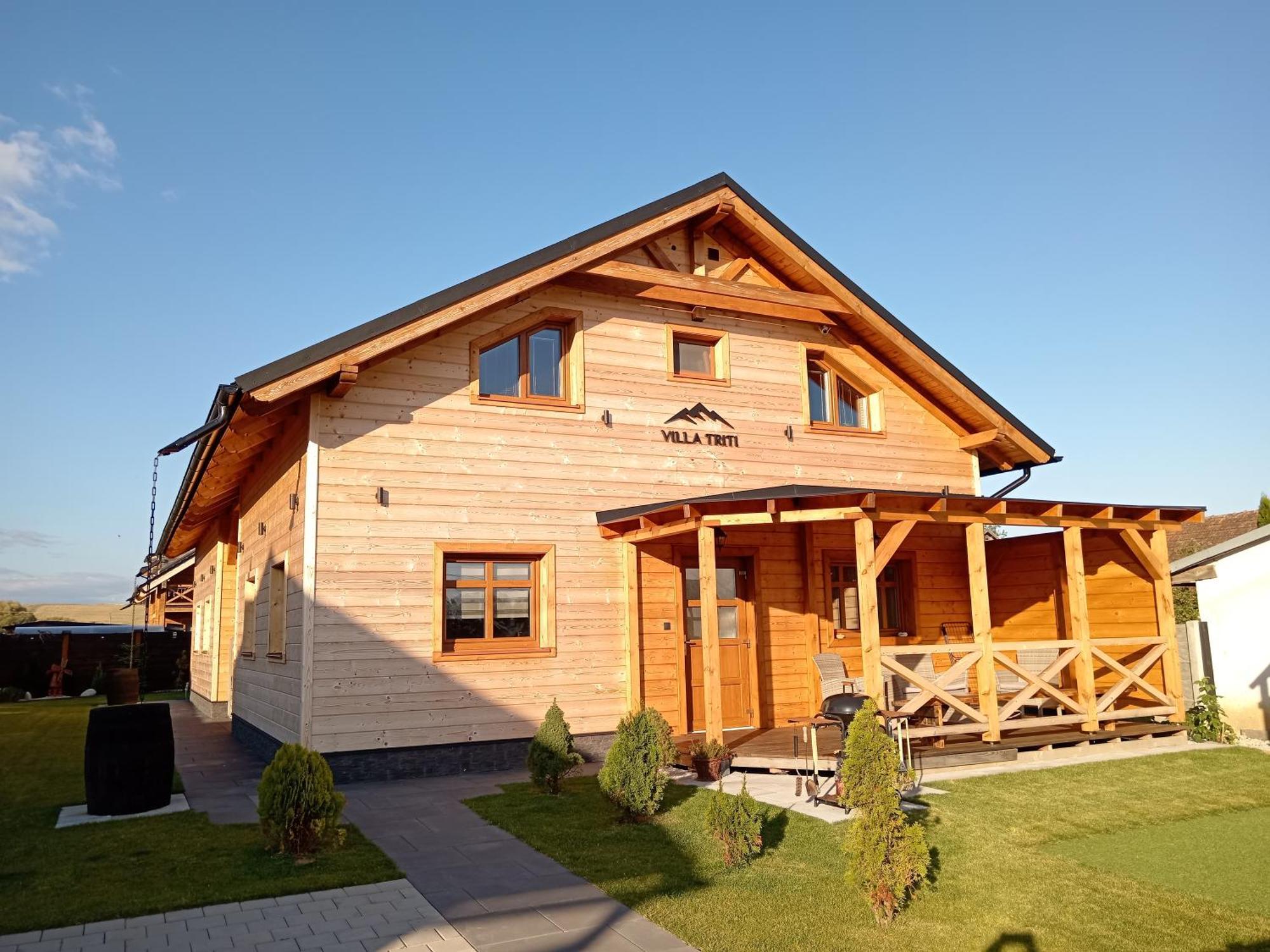 Villa Triti Stara Lesna Exterior photo
